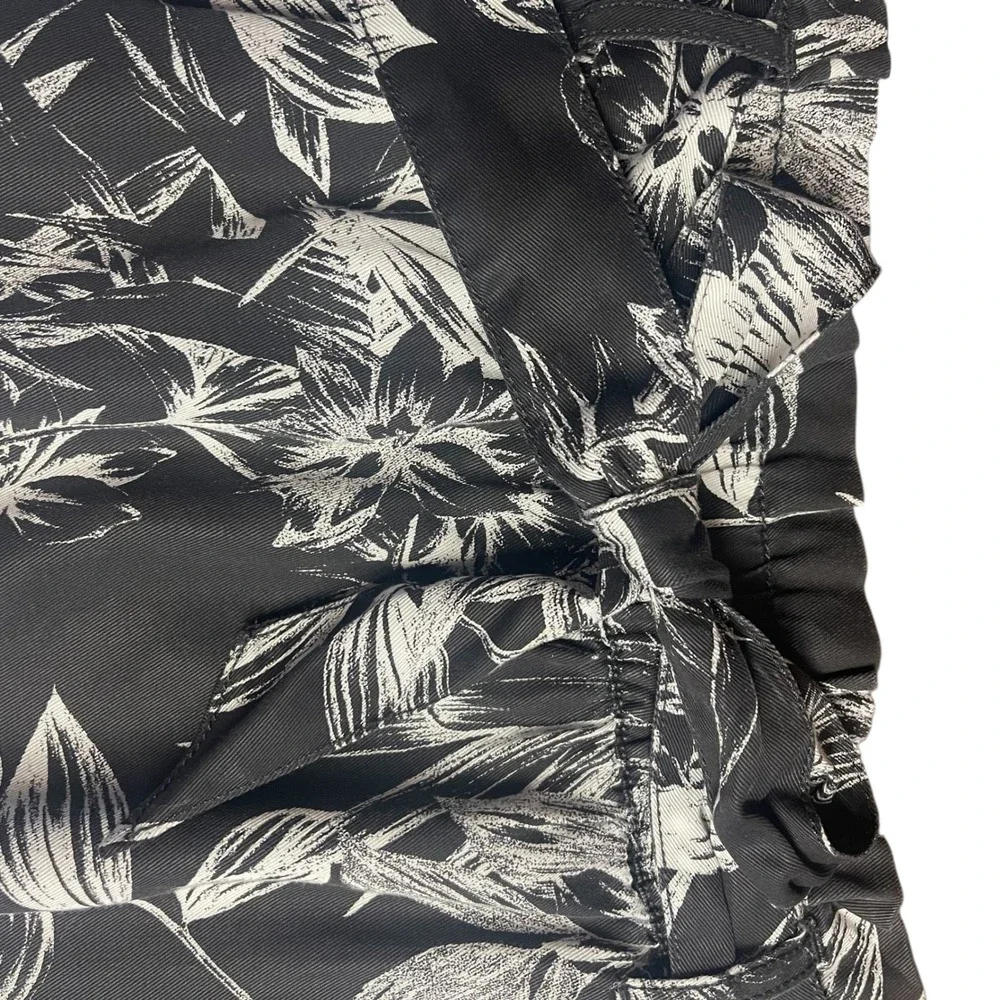 C&C California‎ Black White Tropical Floral Paperbag Mini Skirt Womens XL